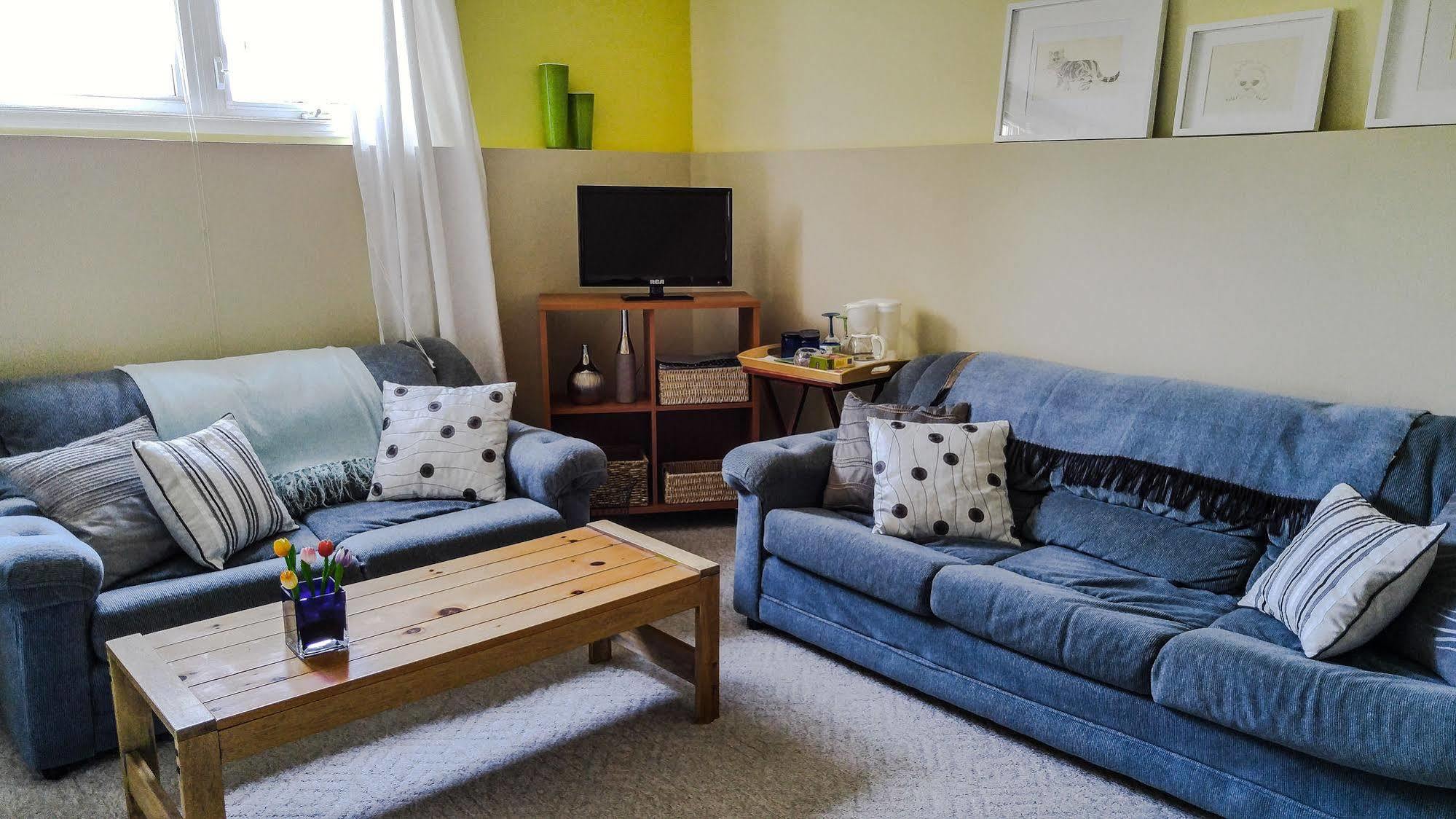 Opus 74 Bed & Breakfast Stratford Bagian luar foto